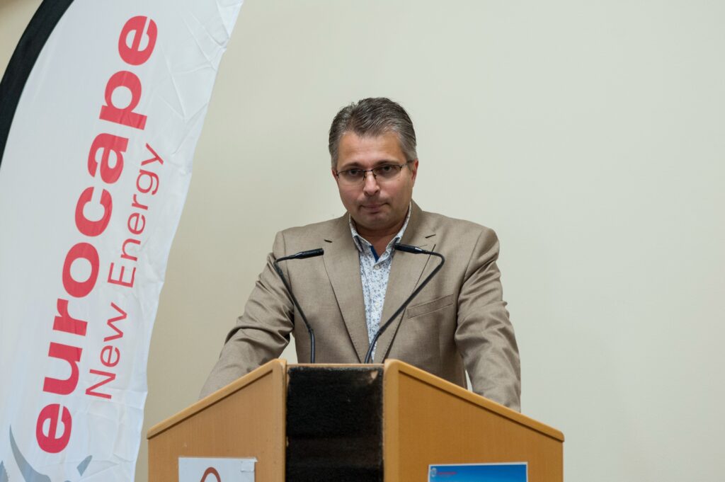 Julien Birre, maire d’Eole-en-Beauce, commune accueillant la centrale solaire de Baignolet