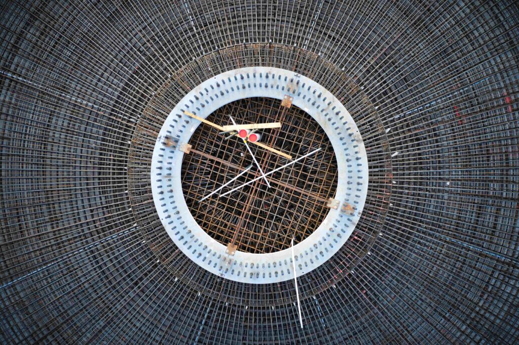 ferraillage des fondations de l'éolienne pour le futur parc éolien de Romazières