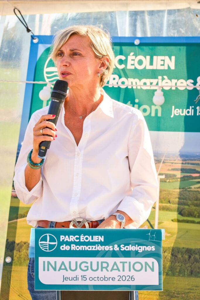 _87A0371-compressed Marie-Pierre LAMOUR, sous-préfète de Saint-Jean-d'Angély à l'Inauguration du parc éolien de Romazières & Saleignes en Charente-Maritime